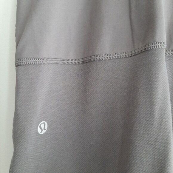 LULULEMON Athletic Muscle Tank Top Grey Sz S - Picture 10 of 10